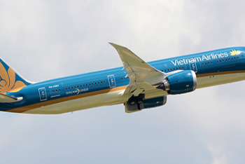 Vietnam Airlines khuyến mãi liên tục, thay đổi để phát triển